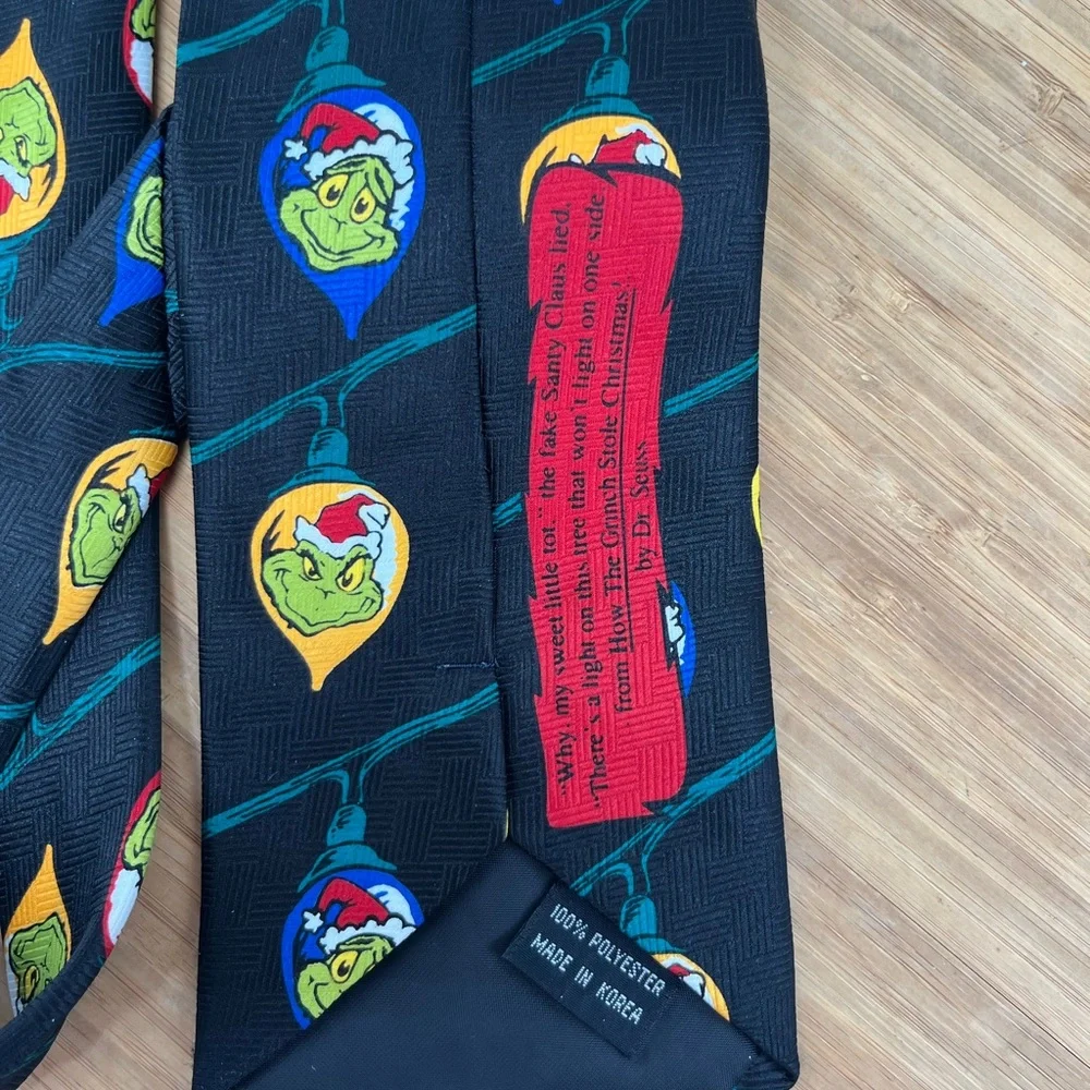 Vintage 90s Dr. Seuss The Grinch Christmas Theme Tie Necktie Holiday 58”‎ 3.5”